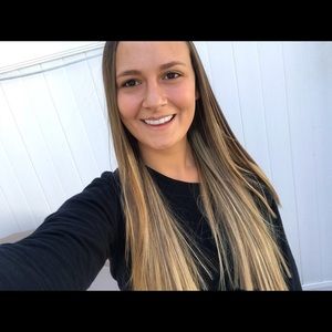 Meet your Posher, Lauren